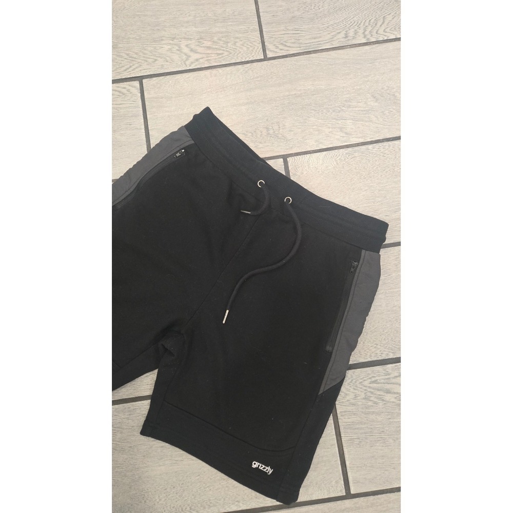 Grizzly Griptape Mens Fleece Shorts Black Grey Zipper Pockets Size Medium - Picture 2 of 5